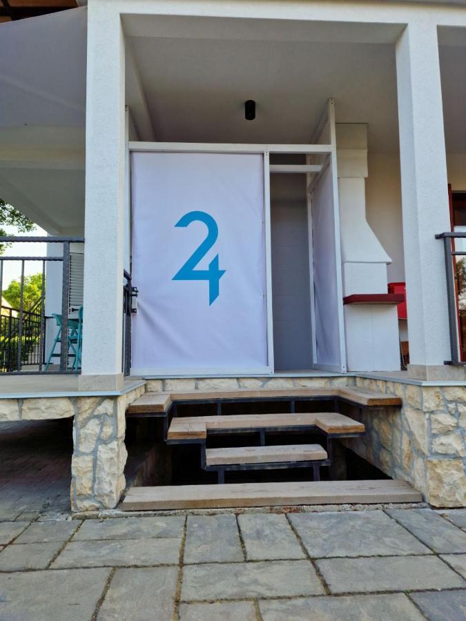 Anna24 Holidays Vantacici Exterior photo